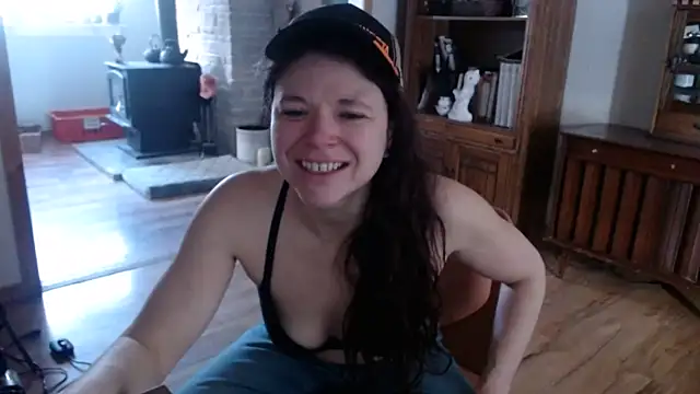 Snapshot of MarcyJones chatting on 01.15.25 MarcyJones online show from 01.15.25