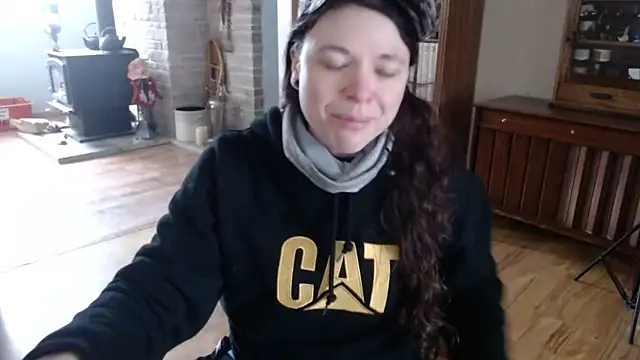 Snapshot of MarcyJones chatting on 02.04.25 MarcyJones online show from 02.04.25