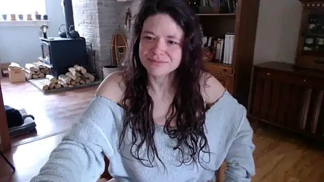 Snapshot of MarcyJones chatting on 03.03.25 MarcyJones online show from 03.03.25