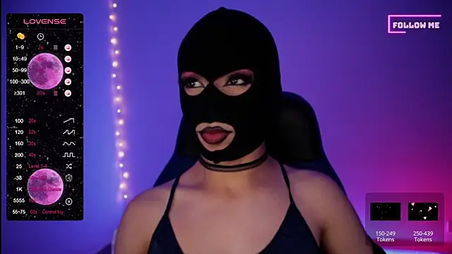 Snapshot of Bigfemblue chatting on 01.08.25 Bigfemblue online show from 01.08.25