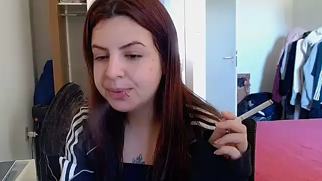 Snapshot of chelbyy chatting on 09.23.25 chelbyy online show from 09.23.25