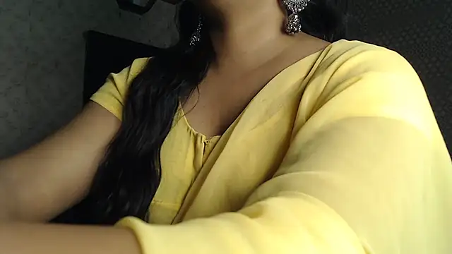 Snapshot of Indian_Anu chatting on 03.10.25 Indian Anu online show from 03.10.25