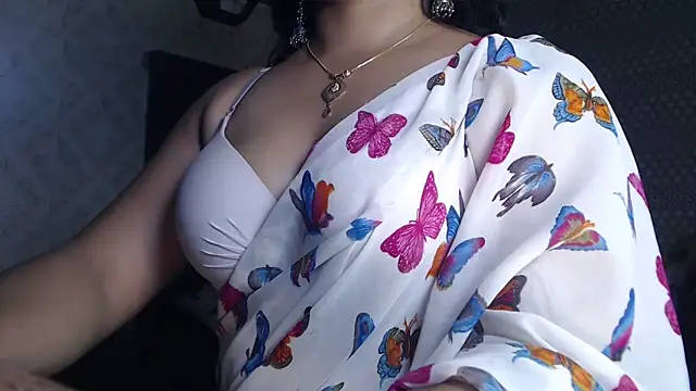 Snapshot of Indian_Anu chatting on 10.11.25 Indian Anu online show from 10.11.25