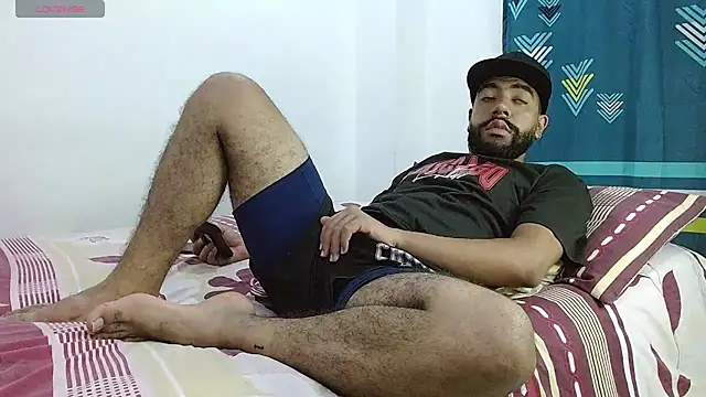 Snapshot of Aroon_Stonne chatting on 03.07.25 Aroon Stonne online show from 03.07.25