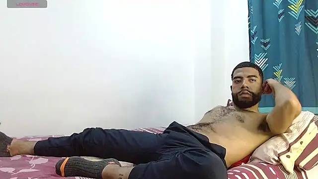 Snapshot of Aroon_Stonne chatting on 03.16.25 Aroon Stonne online show from 03.16.25