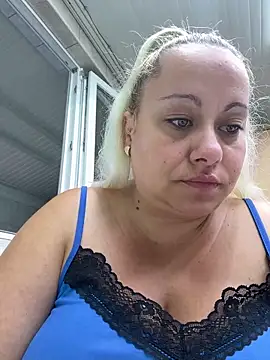 Snapshot of SabinaSweety chatting on 09.12.25 SabinaSweety online show from 09.12.25