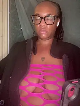 Snapshot of AlexaTheSlut chatting on 02.08.25 AlexaTheSlut online show from 02.08.25