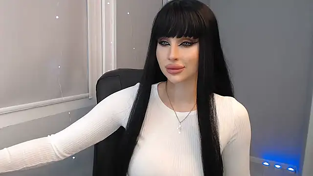 Snapshot of Lady_Joli chatting on 12.12.24 Lady Joli online show from 12.12.24