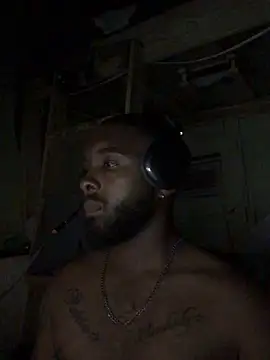 Snapshot of livepro chatting on 10.17.25 livepro online show from 10.17.25