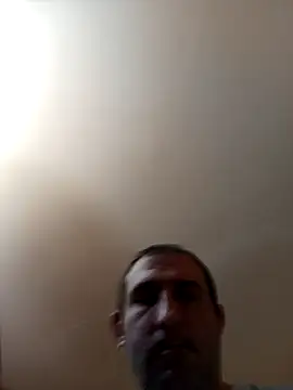 Snapshot of ZDRAVKICH chatting on 11.05.25 ZDRAVKICH online show from 11.05.25