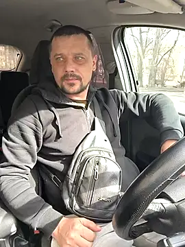 Snapshot of DanielOhCool chatting on 03.14.25 DanielOhCool online show from 03.14.25