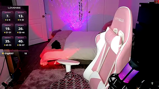 Snapshot of queenxlexy chatting on 01.20.25 queenxlexy online show from 01.20.25