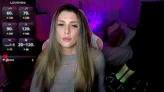 Snapshot of queenxlexy chatting on 01.23.25 queenxlexy online show from 01.23.25