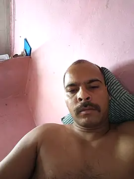 Snapshot of Vickyrajput009 chatting on 11.17.25 Vickyrajput009 online show from 11.17.25