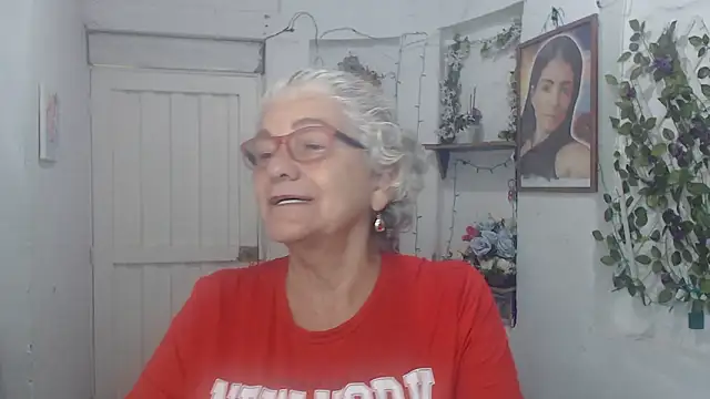 FunnyGrandma online show from 09.19.25
