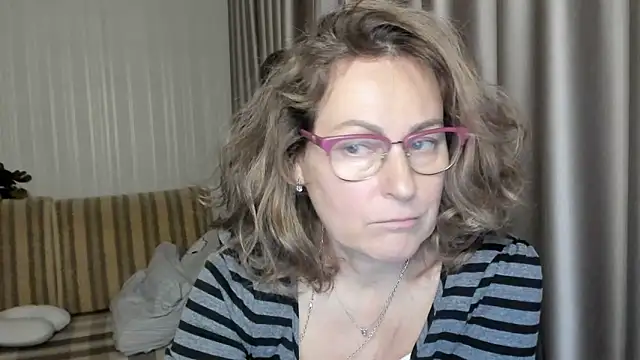 lauraoven online show from 12.17.24