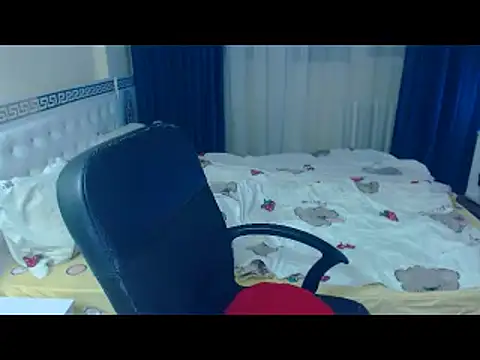 Snapshot of SonyaHotMilf chatting on 01.29.25 SonyaHotMilf online show from 01.29.25