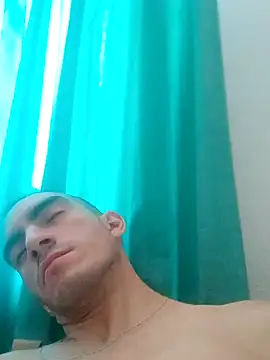 Snapshot of TommyMomentum chatting on 01.29.25 TommyMomentum online show from 01.29.25