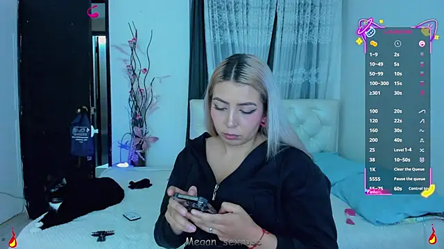Snapshot of megan_sexrose chatting on 09.18.25 megan sexrose online show from 09.18.25