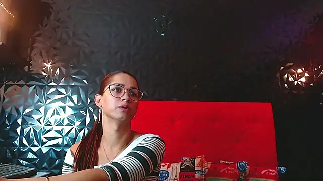 Snapshot of PINK__LOLA1 chatting on 02.17.25 PINK LOLA1 online show from 02.17.25