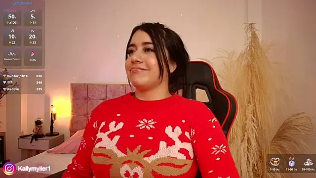 Snapshot of KallyMyller1 chatting on 12.24.24 KallyMyller1 online show from 12.24.24