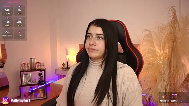 Snapshot of KallyMyller1 chatting on 01.17.25 KallyMyller1 online show from 01.17.25