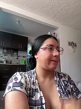 Snapshot of KallyMyller1 chatting on 10.15.25 KallyMyller1 online show from 10.15.25