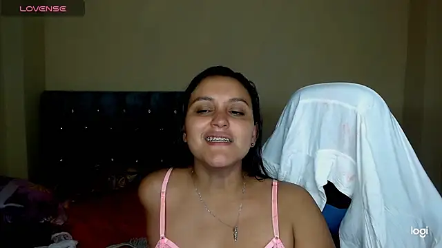 Snapshot of sexy_nurse_ chatting on 02.15.25 sexy nurse  online show from 02.15.25