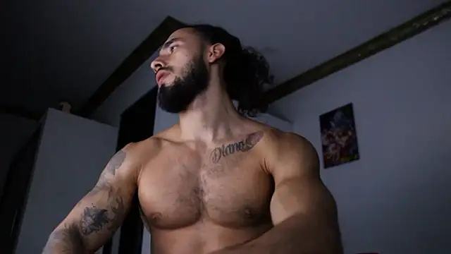 Snapshot of Baky_sexy chatting on 12.02.24 Baky sexy online show from 12.02.24