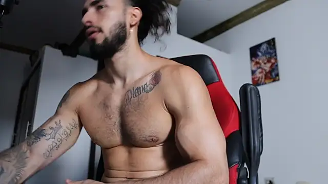 Snapshot of Baky_sexy chatting on 12.17.24 Baky sexy online show from 12.17.24