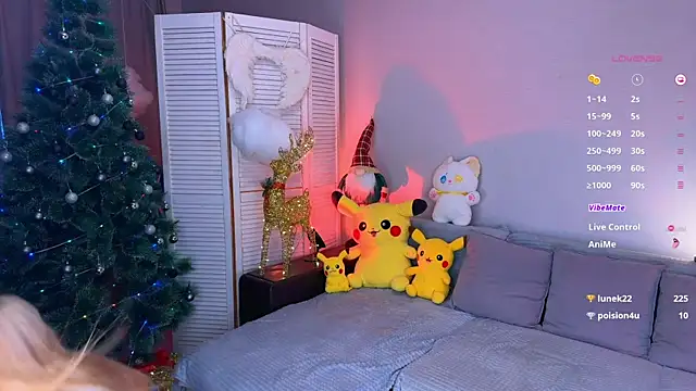 Snapshot of mikkixmeow chatting on 01.03.25 mikkixmeow online show from 01.03.25