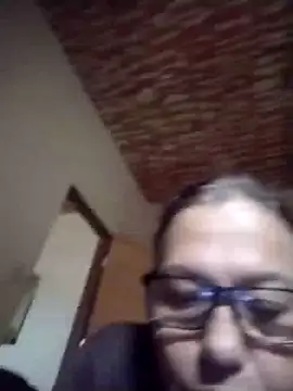 Snapshot of catdool chatting on 01.02.25 catdool online show from 01.02.25