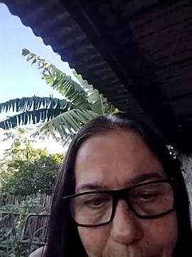 Snapshot of catdool chatting on 01.05.25 catdool online show from 01.05.25