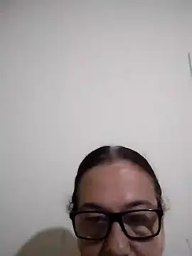 Snapshot of catdool chatting on 01.27.25 catdool online show from 01.27.25