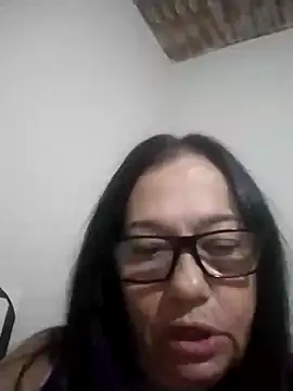 Snapshot of catdool chatting on 02.13.25 catdool online show from 02.13.25