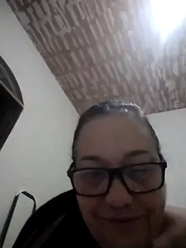 Snapshot of catdool chatting on 02.19.25 catdool online show from 02.19.25