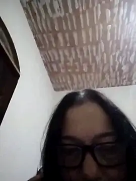 Snapshot of catdool chatting on 03.01.25 catdool online show from 03.01.25