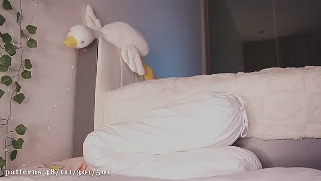 Snapshot of liassmolly1_couple chatting on 02.13.25 liassmolly1 couple online show from 02.13.25