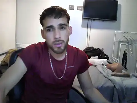 Snapshot of Emanuell__ chatting on 10.15.25 Emanuell   online show from 10.15.25