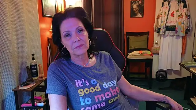 Snapshot of Good-Juju chatting on 03.02.25 Good-Juju online show from 03.02.25