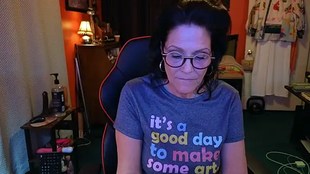 Snapshot of Good-Juju chatting on 03.02.25 Good-Juju online show from 03.02.25