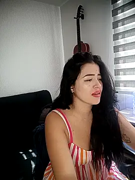 Snapshot of Aleska__Bell chatting on 09.29.25 Aleska Bell online show from 09.29.25