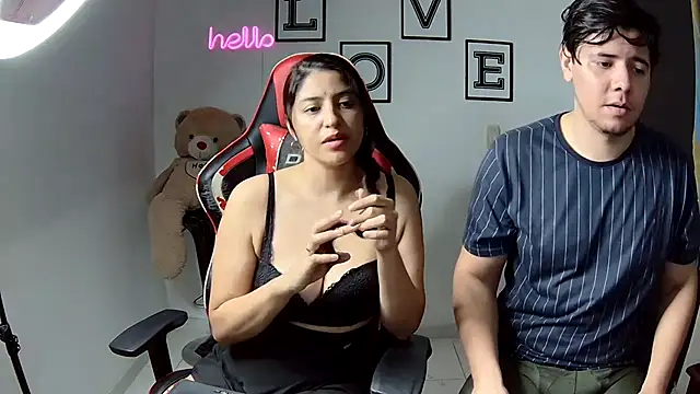 Snapshot of kim_sex_hot chatting on 10.11.25 kim sex hot online show from 10.11.25