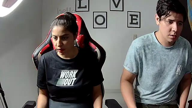 Snapshot of kim_sex_hot chatting on 10.15.25 kim sex hot online show from 10.15.25