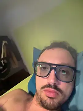 Snapshot of minga1995 chatting on 10.04.25 minga1995 online show from 10.04.25