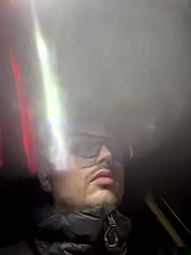 Snapshot of minga1995 chatting on 11.09.25 minga1995 online show from 11.09.25