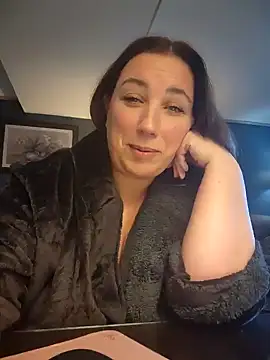 Snapshot of Canadian_BBW chatting on 01.12.25 Canadian BBW online show from 01.12.25
