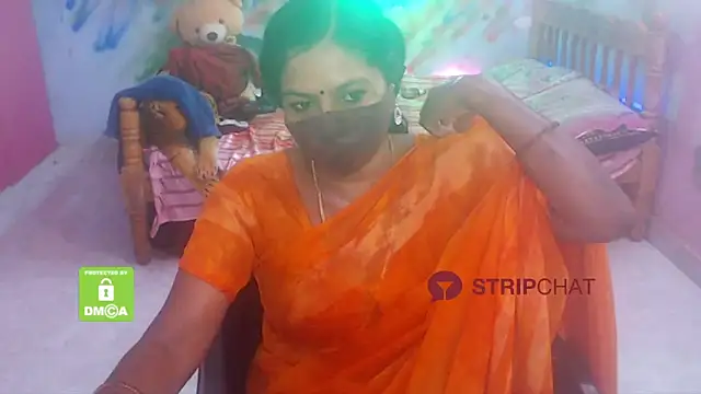 Snapshot of Novapol chatting on 12.13.24 Novapol online show from 12.13.24