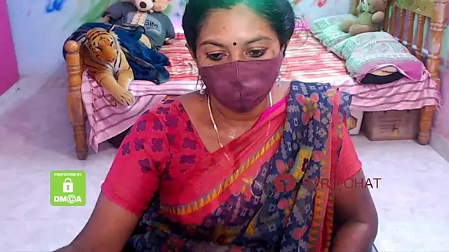 Snapshot of Novapol chatting on 01.02.25 Novapol online show from 01.02.25