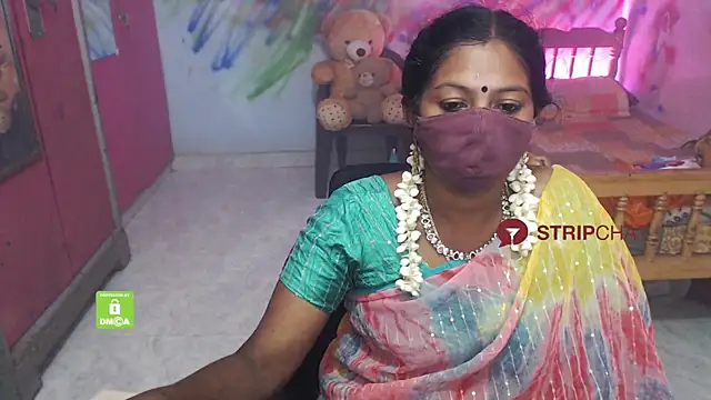 Snapshot of Novapol chatting on 10.03.25 Novapol online show from 10.03.25